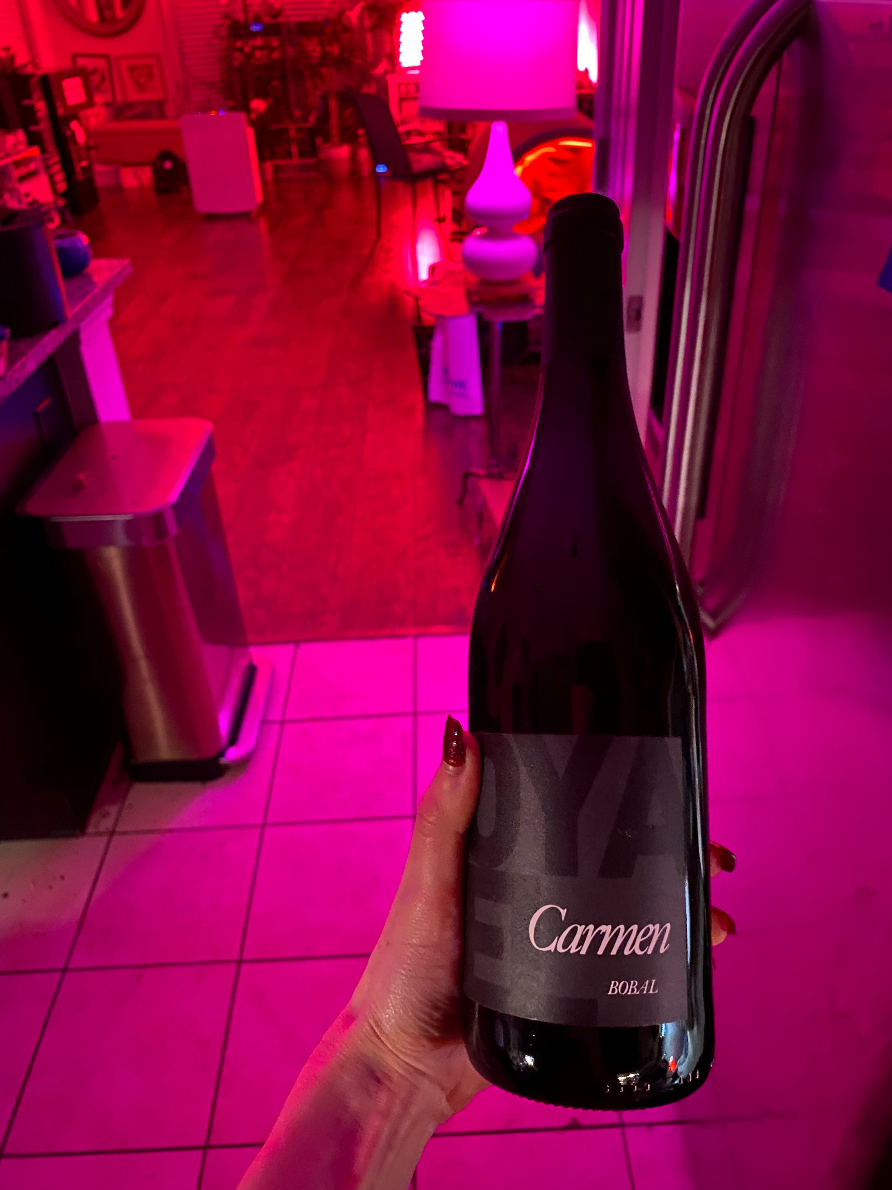 Bottle of Hoya del Carmen Bobal by Vegatolosa