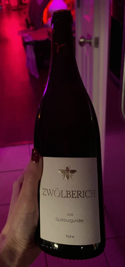 Bottle of Cuvée Weiss by Weingut im Zwölberich