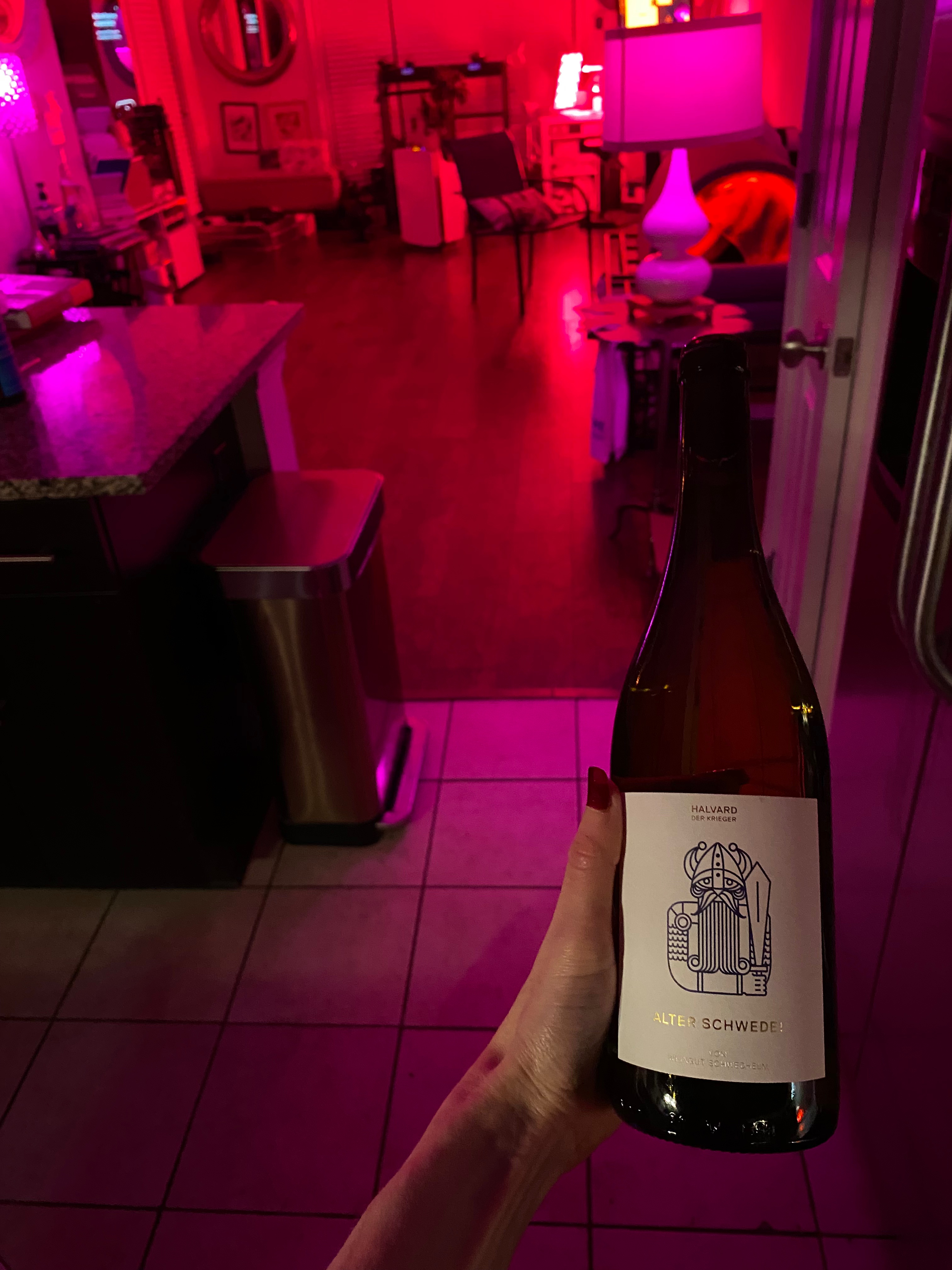 Bottle of Alter Schwedeweiss by Weingut Schwedhelm