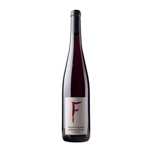 Bottle of Pinot Noir by Weingut Feth
