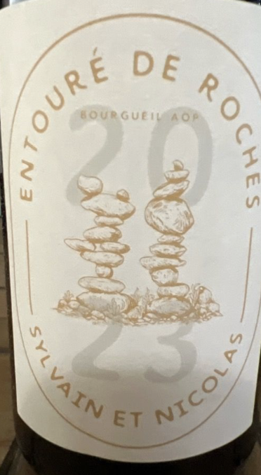 Bottle of Entour des Roches by Sylvain Nicolas